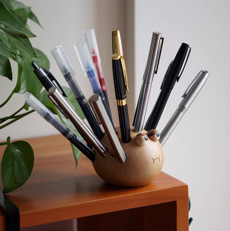 Angry Fat Fish Pen Holder - Playful Wooden Decor Organize