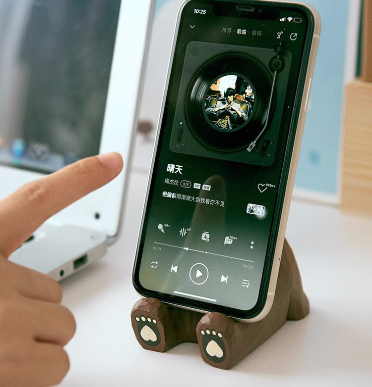 Brown Bear Phone Stand - Lovely Wooden Desktop Decoration