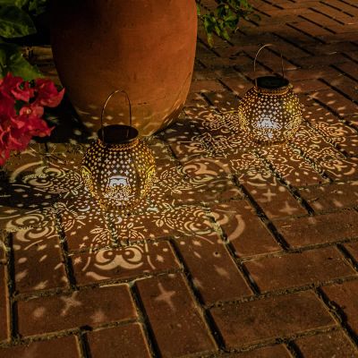 Solar Lanterns Outdoor Waterproof Garden Decorative Owl Hanging Lights for Patio Pathway Outside Garden Decor Yard 2 Pack