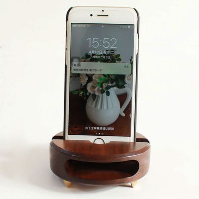 Circular Wooden Phone Stand with Amplification - Carry Anywhere