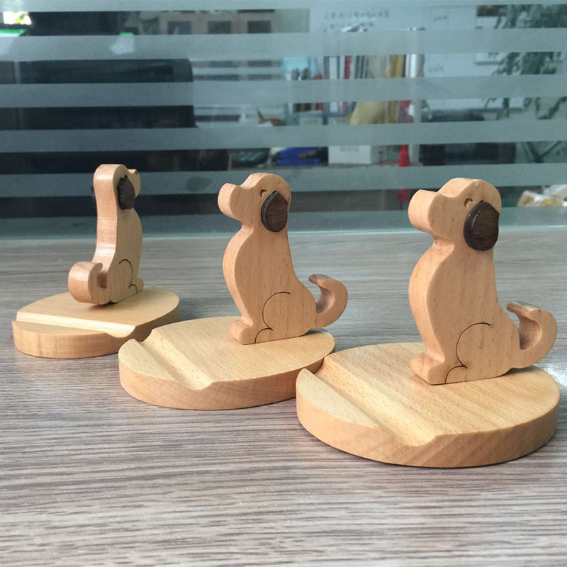 Wooden Golden Retriever Dog Phone Stand